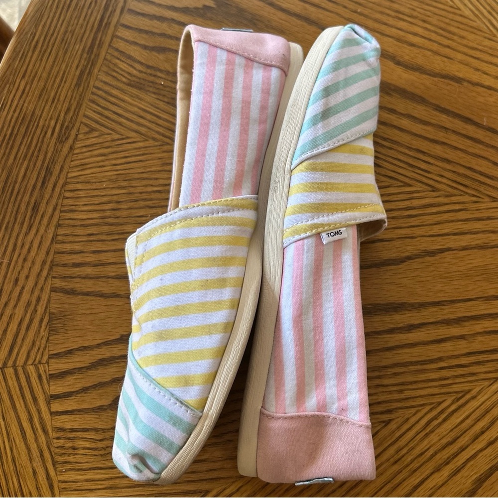 Color Block | Pastel Stripes | Shoes - Picture 15 of 16